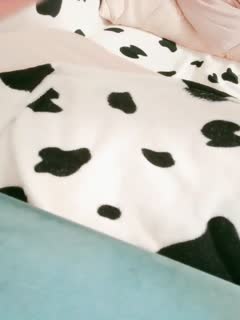 良家的逼逼保养得特粉嫩,碰一下就水汪汪